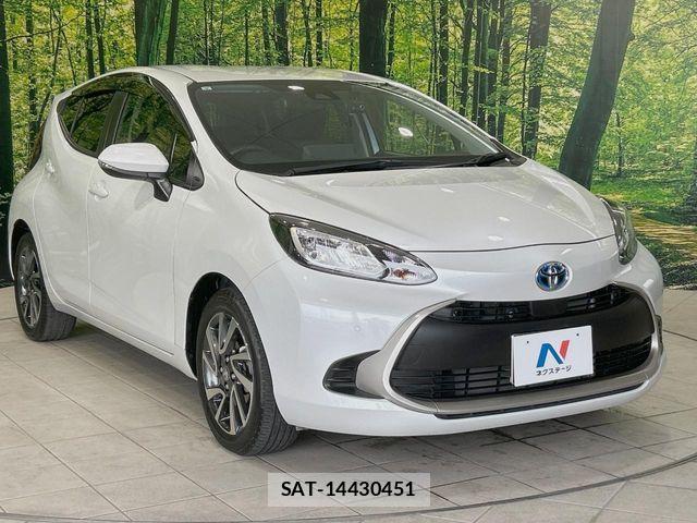 Toyota AQUA 2021-09 7214860-15