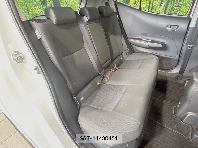Toyota AQUA 2021-09 7214860-8