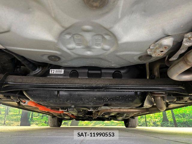 Toyota AQUA 2019-05 7214808-18