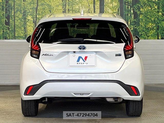 Toyota AQUA 2022-09 7213644-14