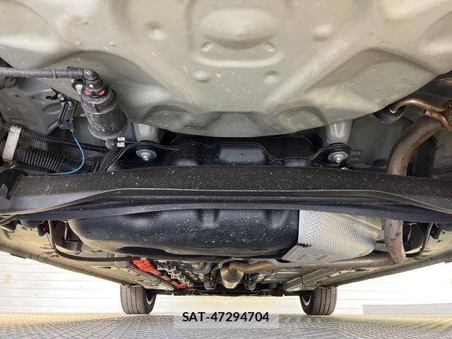 Toyota AQUA 2022-09 7213644-18