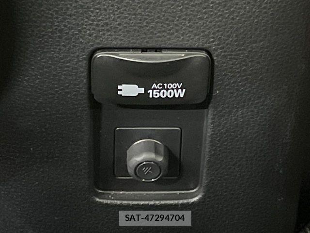 Toyota AQUA 2022-09 7213644-4