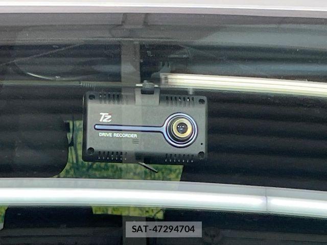 Toyota AQUA 2022-09 7213644-6