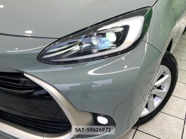 Toyota AQUA 2022-11 7213642-13