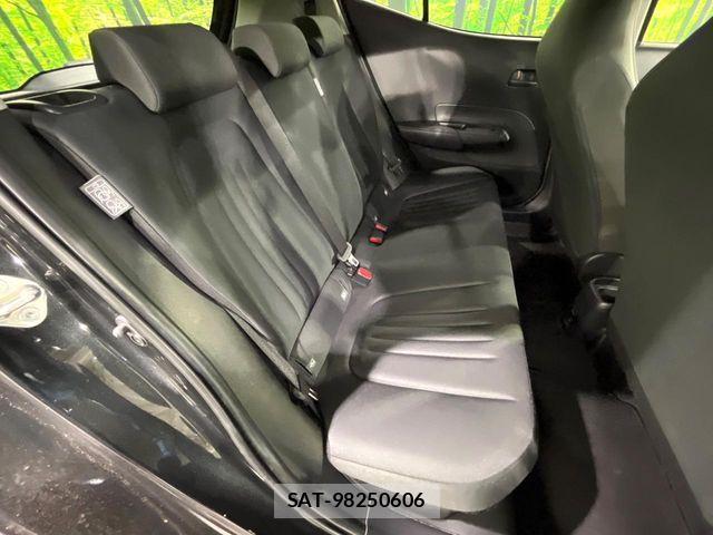 Toyota AQUA 2022-09 7213643-9