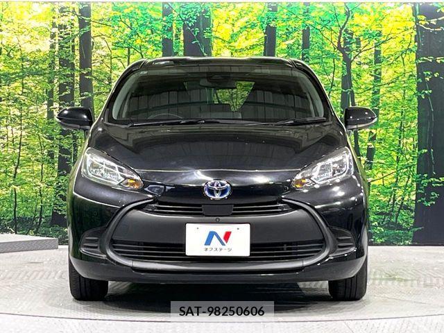 Toyota AQUA 2022-09 7213643-13
