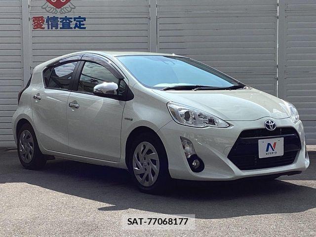 Toyota AQUA 2017-01 7214772-14