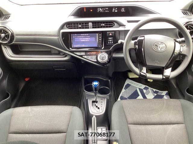 Toyota AQUA 2017-01 7214772-1