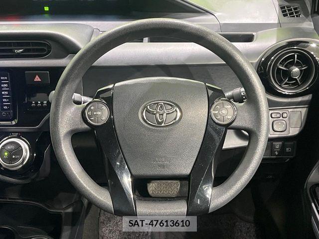 Toyota AQUA 2016-10 7214771-11