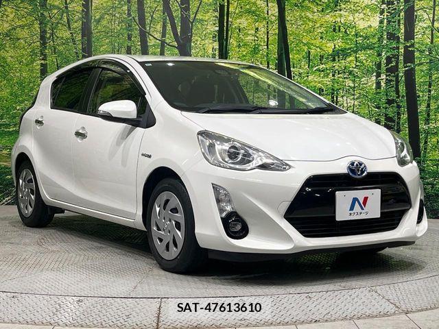 Toyota AQUA 2016-10 7214771-16