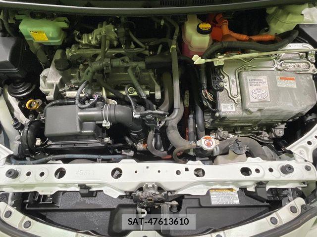 Toyota AQUA 2016-10 7214771-18