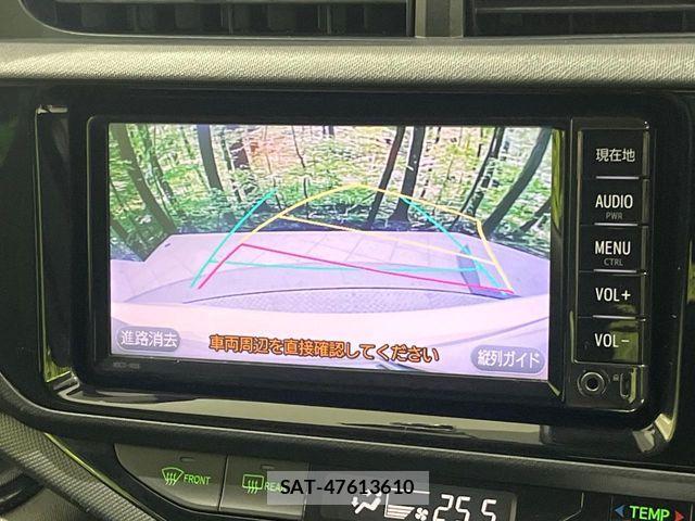 Toyota AQUA 2016-10 7214771-3