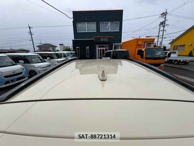 Toyota AQUA 2018-05 7214800-17