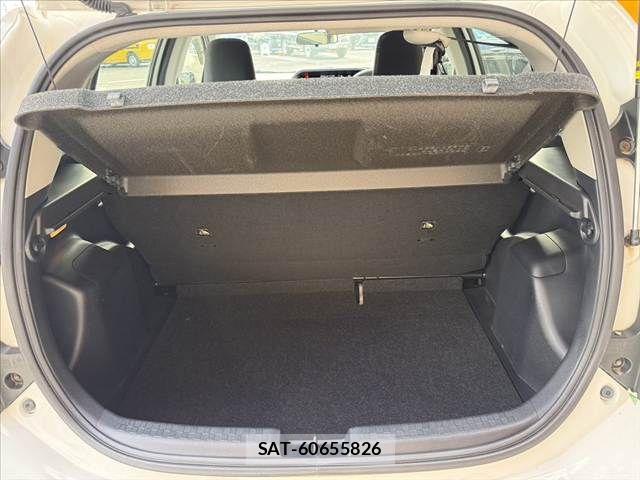 Toyota AQUA 2015-07 7214750-14