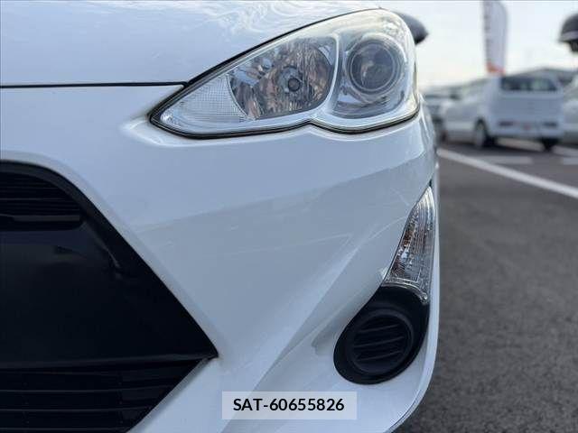 Toyota AQUA 2015-07 7214750-27