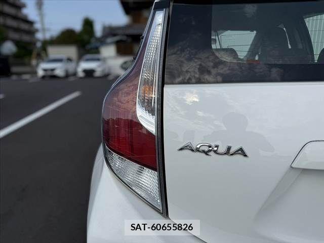 Toyota AQUA 2015-07 7214750-28