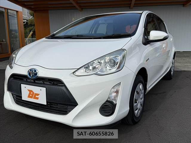 Toyota AQUA 2015-07 7214750-2