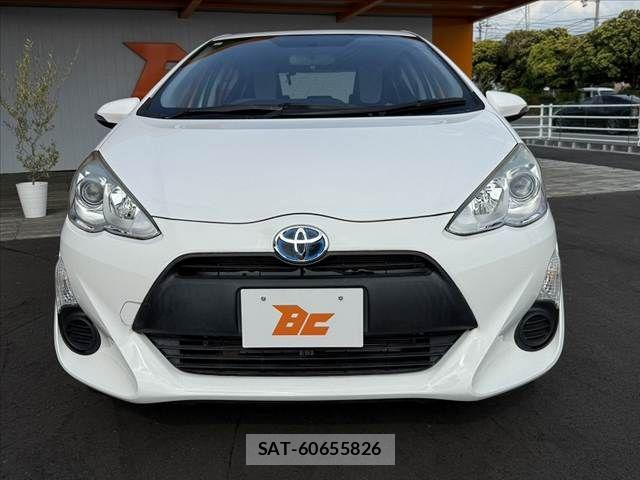 Toyota AQUA 2015-07 7214750-3