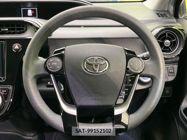 Toyota AQUA 2019-06 7214828-10