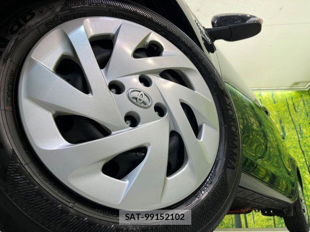 Toyota AQUA 2019-06 7214828-12