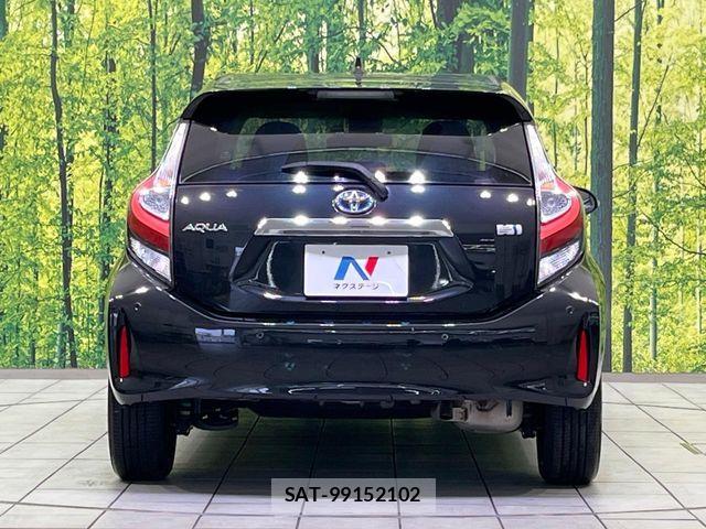 Toyota AQUA 2019-06 7214828-14