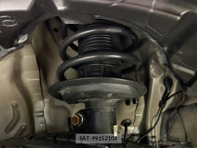 Toyota AQUA 2019-06 7214828-19