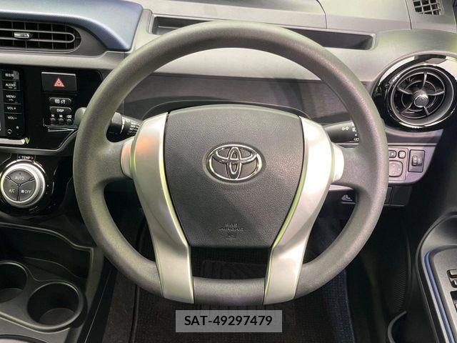 Toyota AQUA 2015-12 7214762-10
