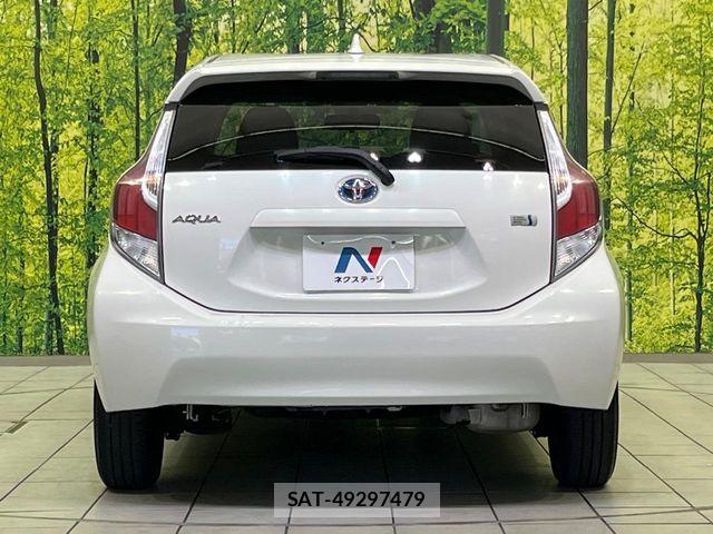 Toyota AQUA 2015-12 7214762-14