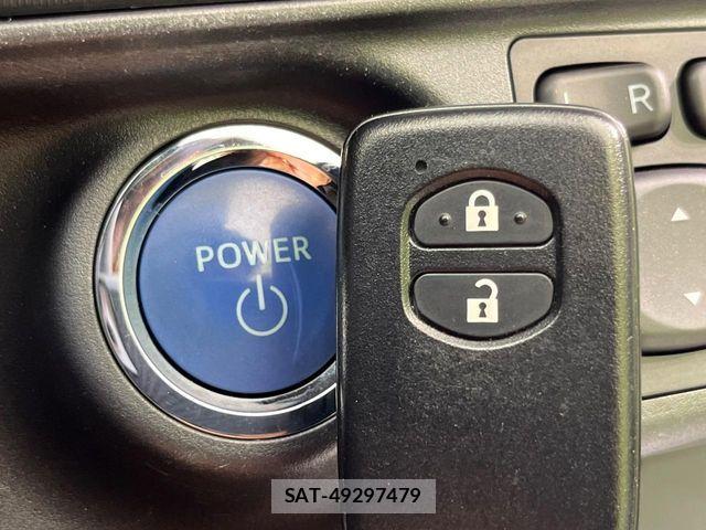 Toyota AQUA 2015-12 7214762-5