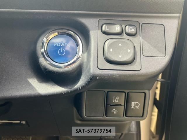 Toyota AQUA 2020-04 7214838-13