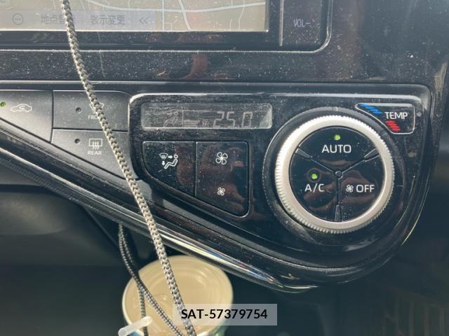 Toyota AQUA 2020-04 7214838-17