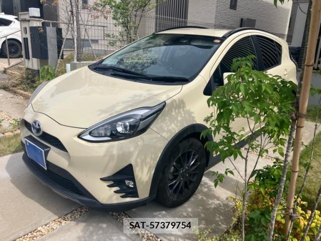 Toyota AQUA 2020-04 7214838-1