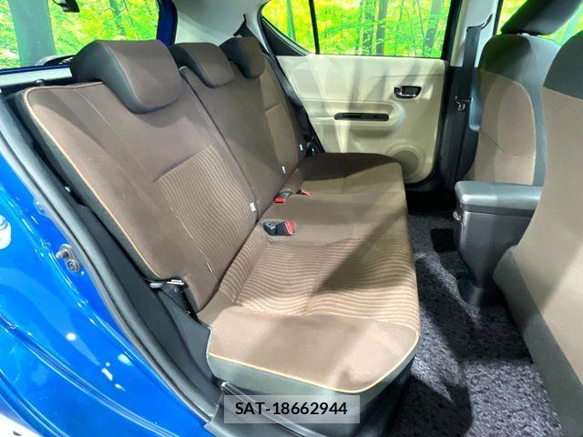 Toyota AQUA 2013-09 7214704-9