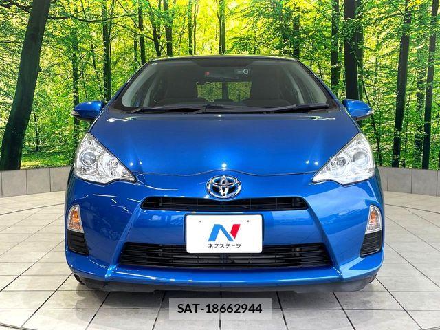 Toyota AQUA 2013-09 7214704-14