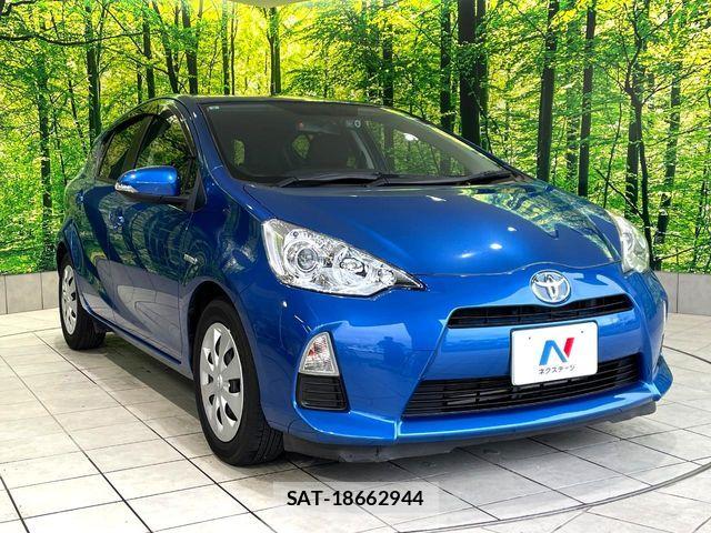 Toyota AQUA 2013-09 7214704-16