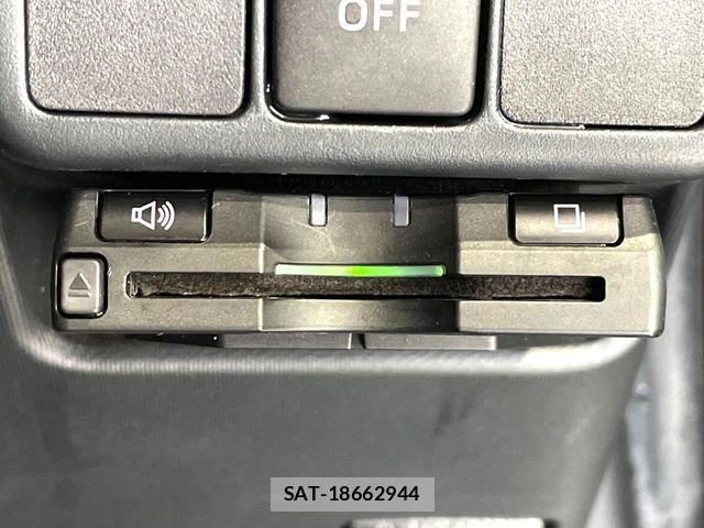 Toyota AQUA 2013-09 7214704-4
