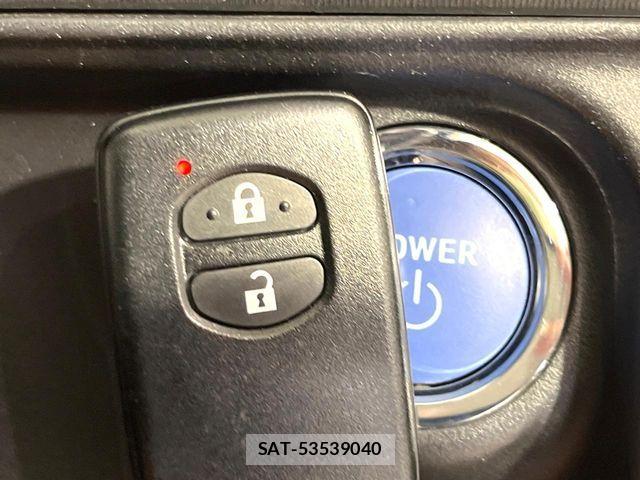 Toyota AQUA 2017-12 7214795-4