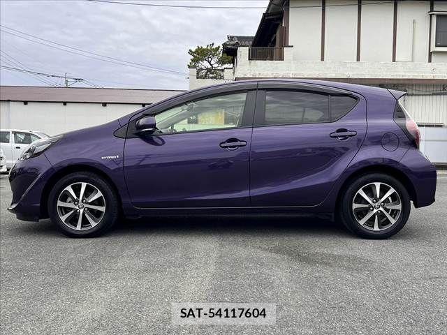 Toyota AQUA 2020-02 7214837-10