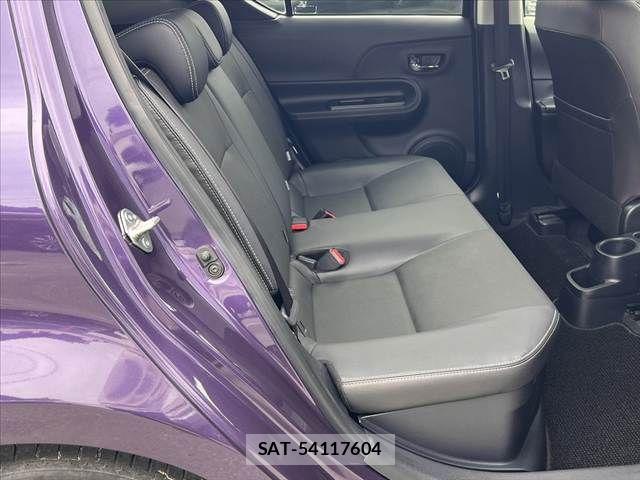 Toyota AQUA 2020-02 7214837-17