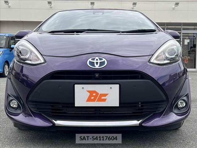 Toyota AQUA 2020-02 7214837-8