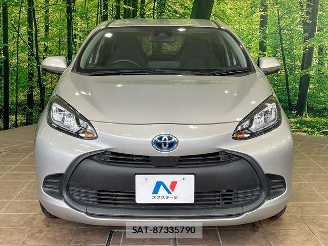 Toyota AQUA 2021-11 7214862-13