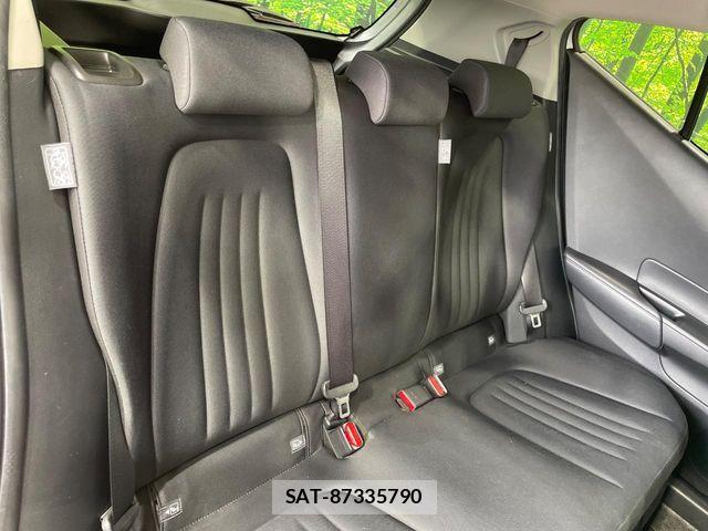 Toyota AQUA 2021-11 7214862-8