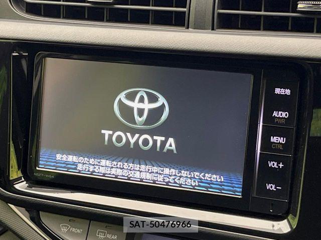 Toyota AQUA 2015-11 7214758-3