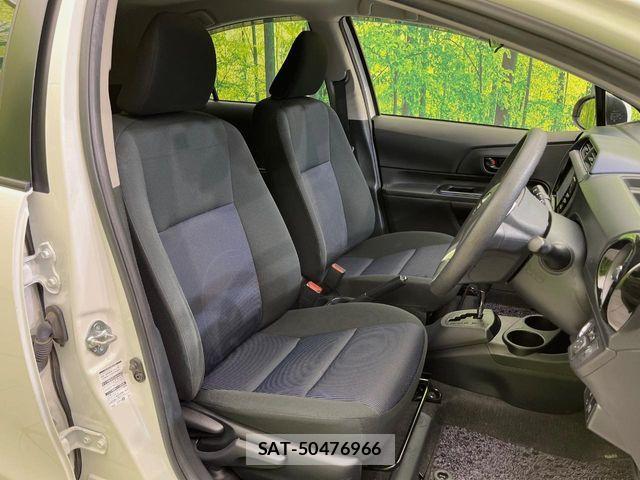 Toyota AQUA 2015-11 7214758-7