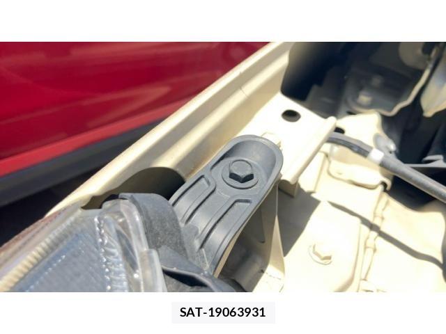 Toyota AQUA 2017-12 7214798-26