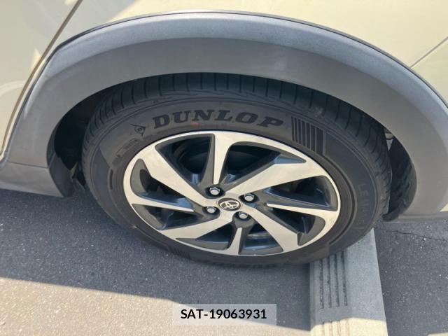 Toyota AQUA 2017-12 7214798-4