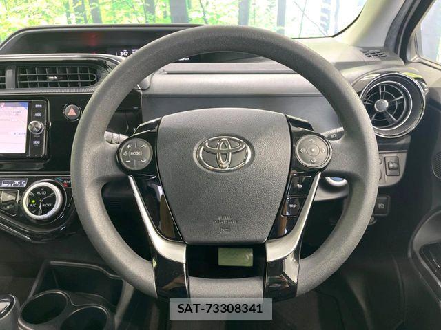 Toyota AQUA 2018-03 7214801-10