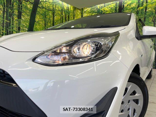 Toyota AQUA 2018-03 7214801-11