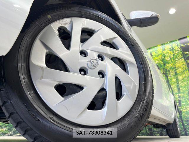 Toyota AQUA 2018-03 7214801-12