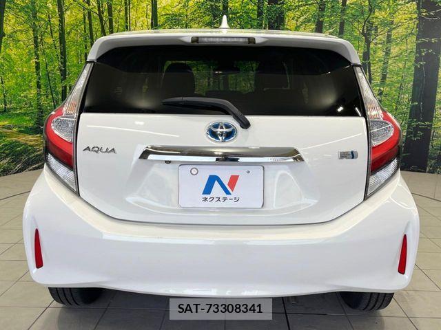 Toyota AQUA 2018-03 7214801-14